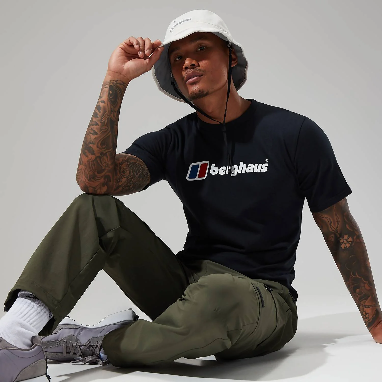 Berghaus Organic Big Classic Logo T-Shirt Black - Image 5