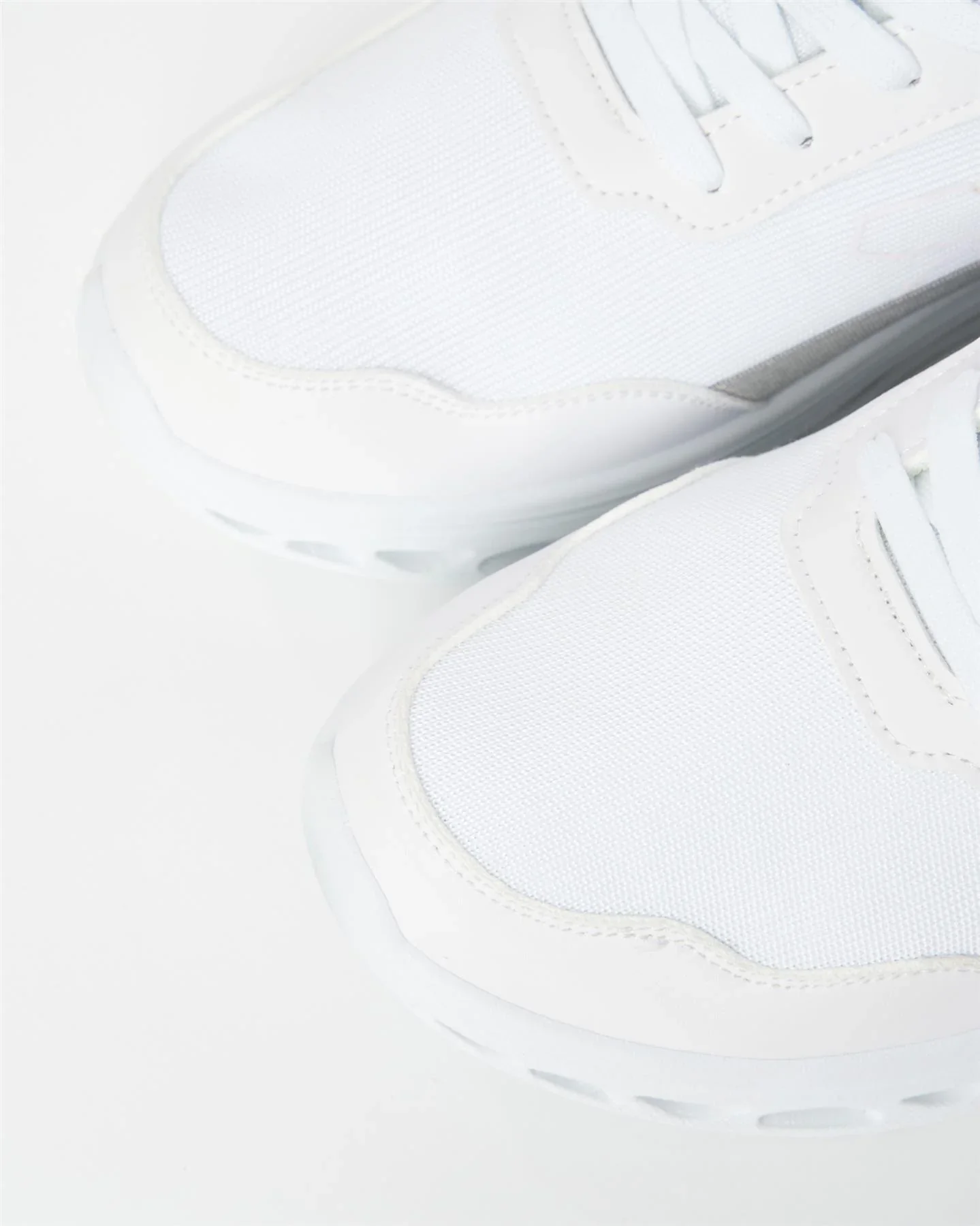 Crosshatch Jesmond Trainer - Image 7