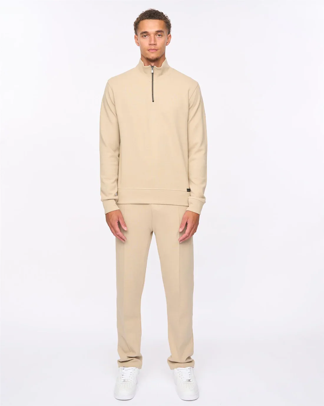 Duck and Cover Slellmoore 1/4 Zip Sweatshirt - Image 2