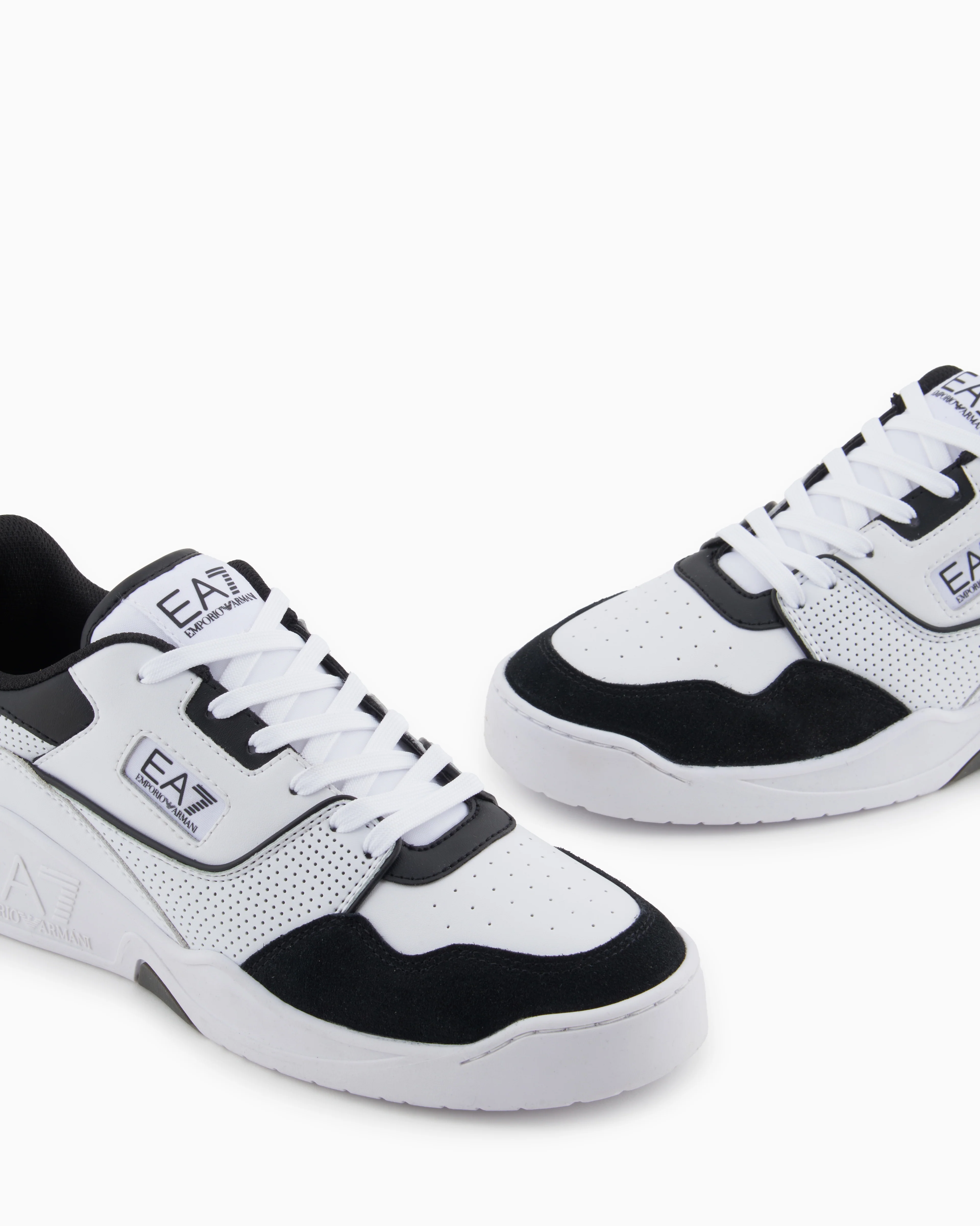 EA7 EMPORIO ARMANI X8X187 WOVEN TRAINER WHITE & BLACK - Image 3