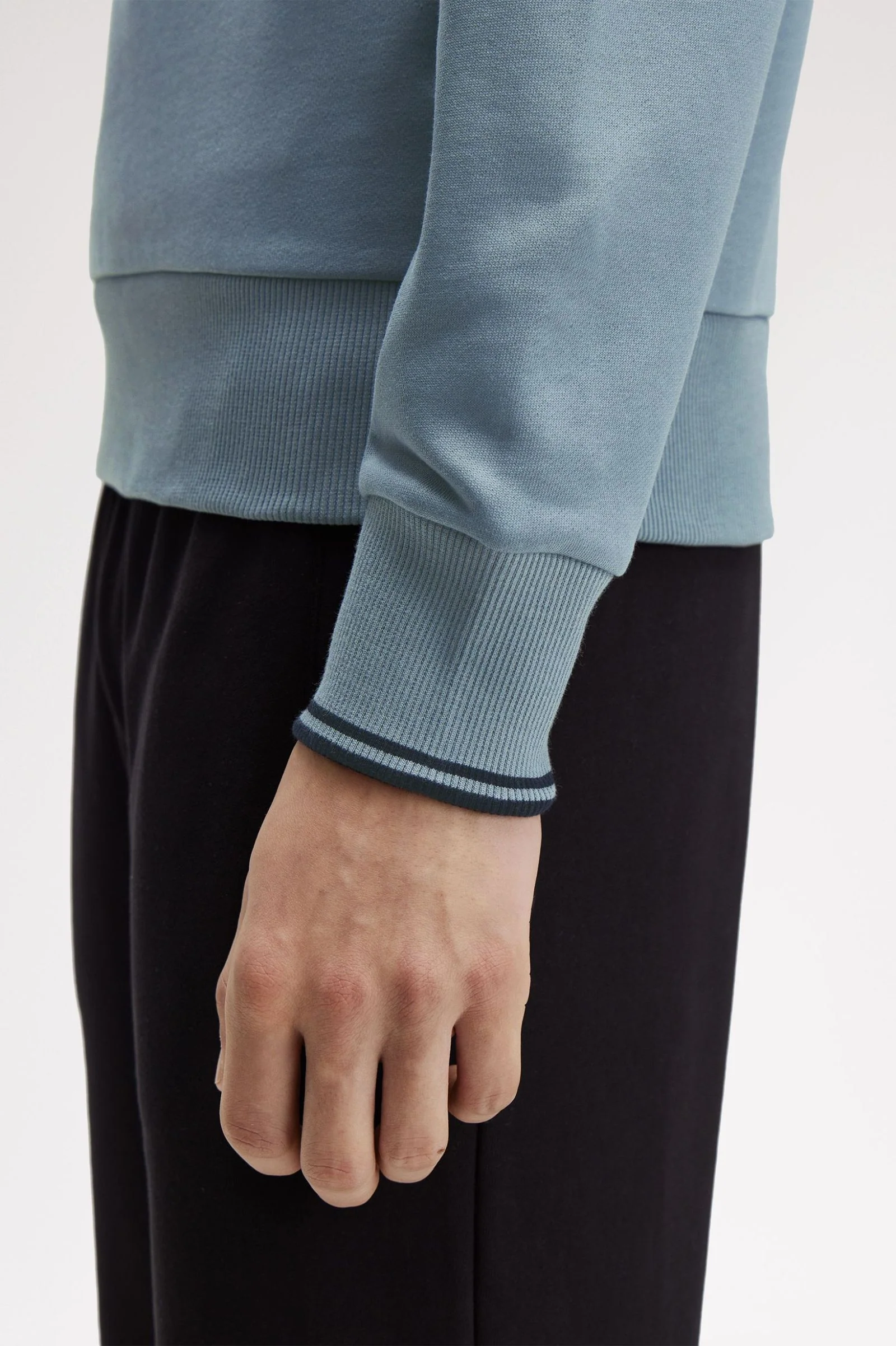 Fred Perry M5374 Half Zip Sweatshirt - Z56 Stockport Blue/Navy - Image 2