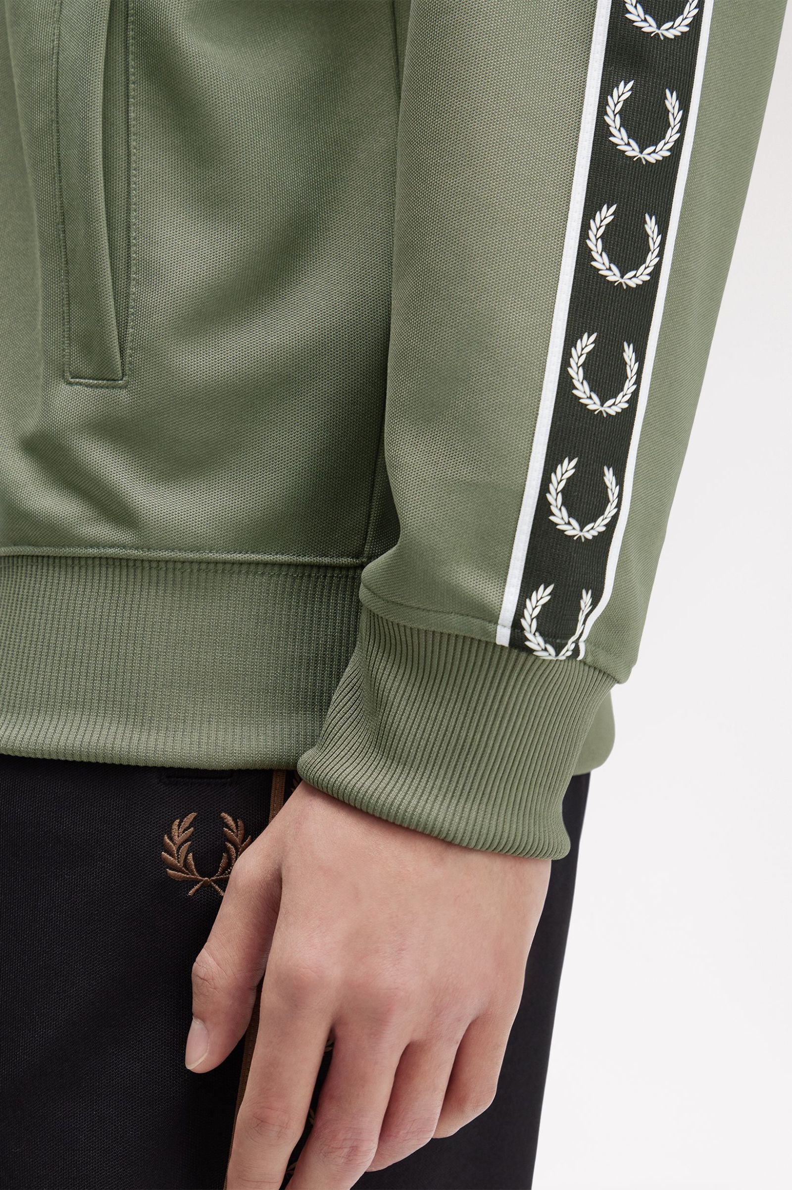 Fred Perry J4620 Taped Track Jacket Z50 Laurel Wreath Green/Black - Image 3
