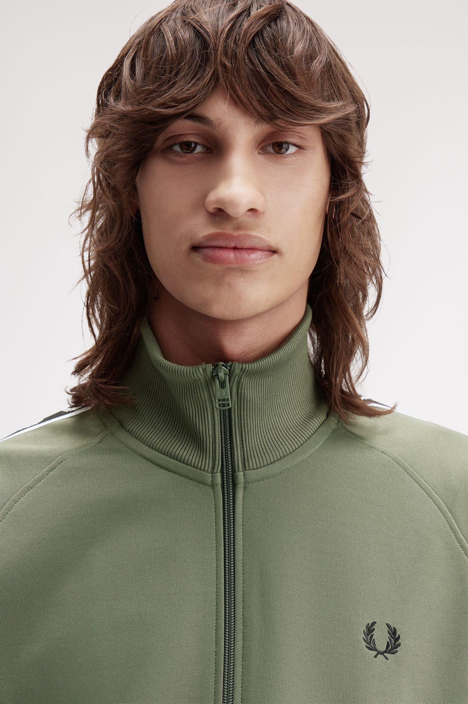 Fred Perry J4620 Taped Track Jacket Z50 Laurel Wreath Green/Black - Image 4