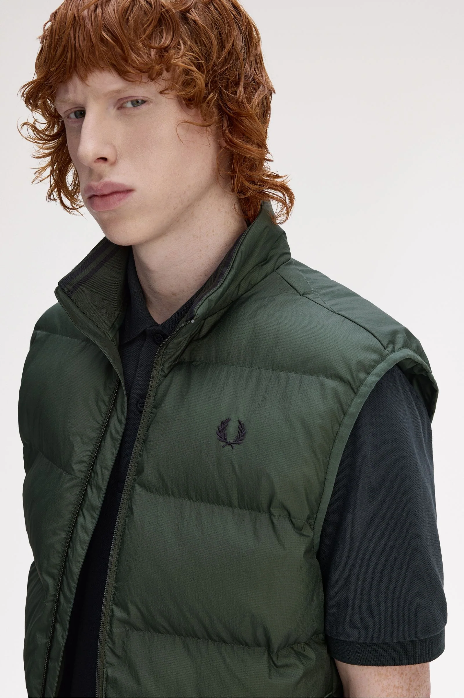 Fred Perry J8522 Insulated Gilet - X89 Court Green - Image 4