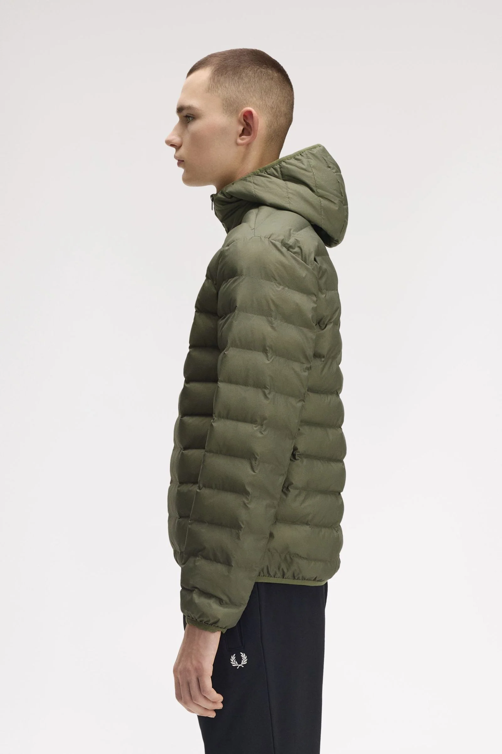 Fred Perry J8553 Hooded Insulated Jacket - X21 Laurel Wreth Green - Image 3