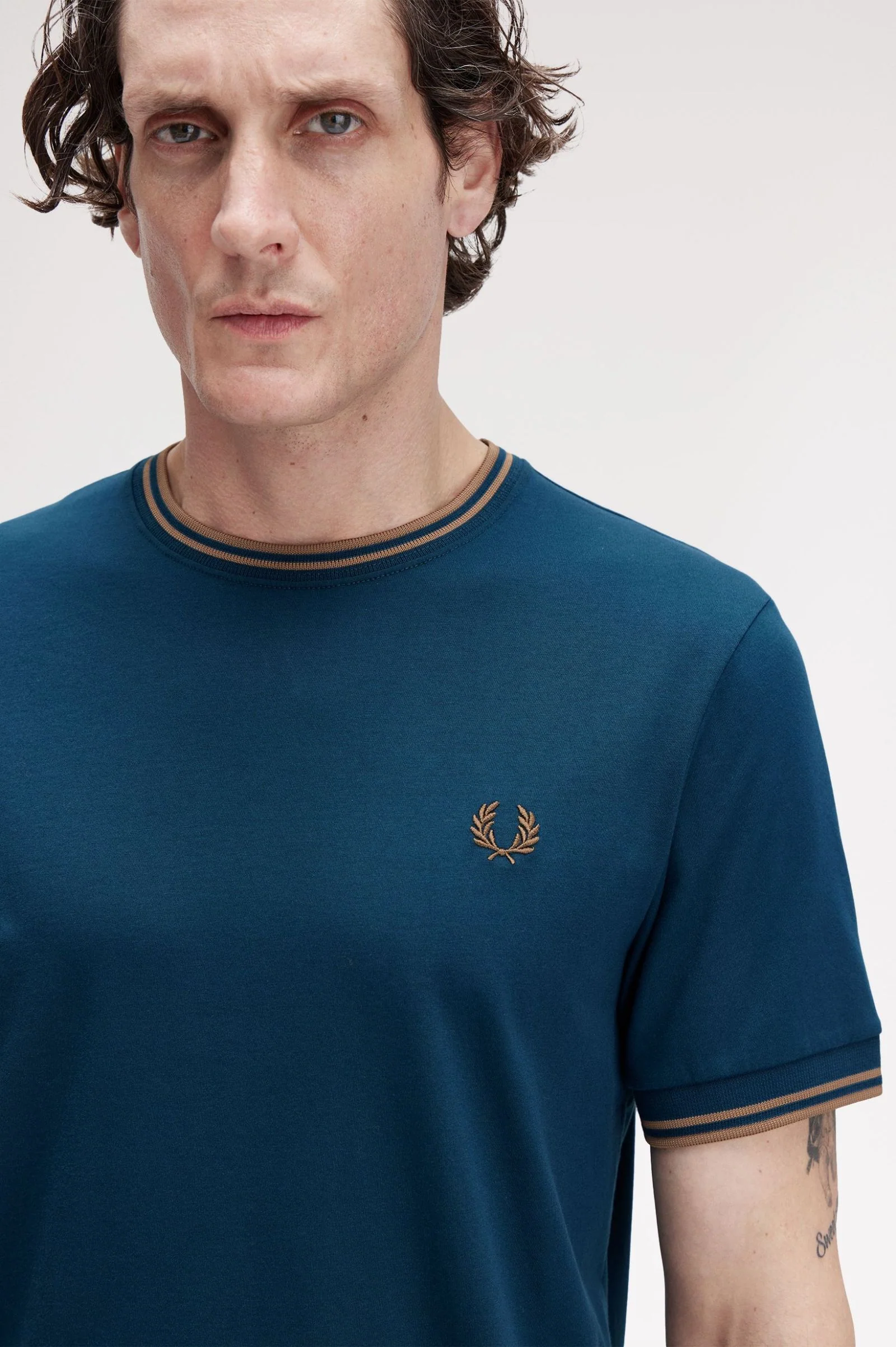 Fred Perry M1588V Twin Tipped T-Shirt Z48 Dark Petrol/Shaded Stone - Image 3