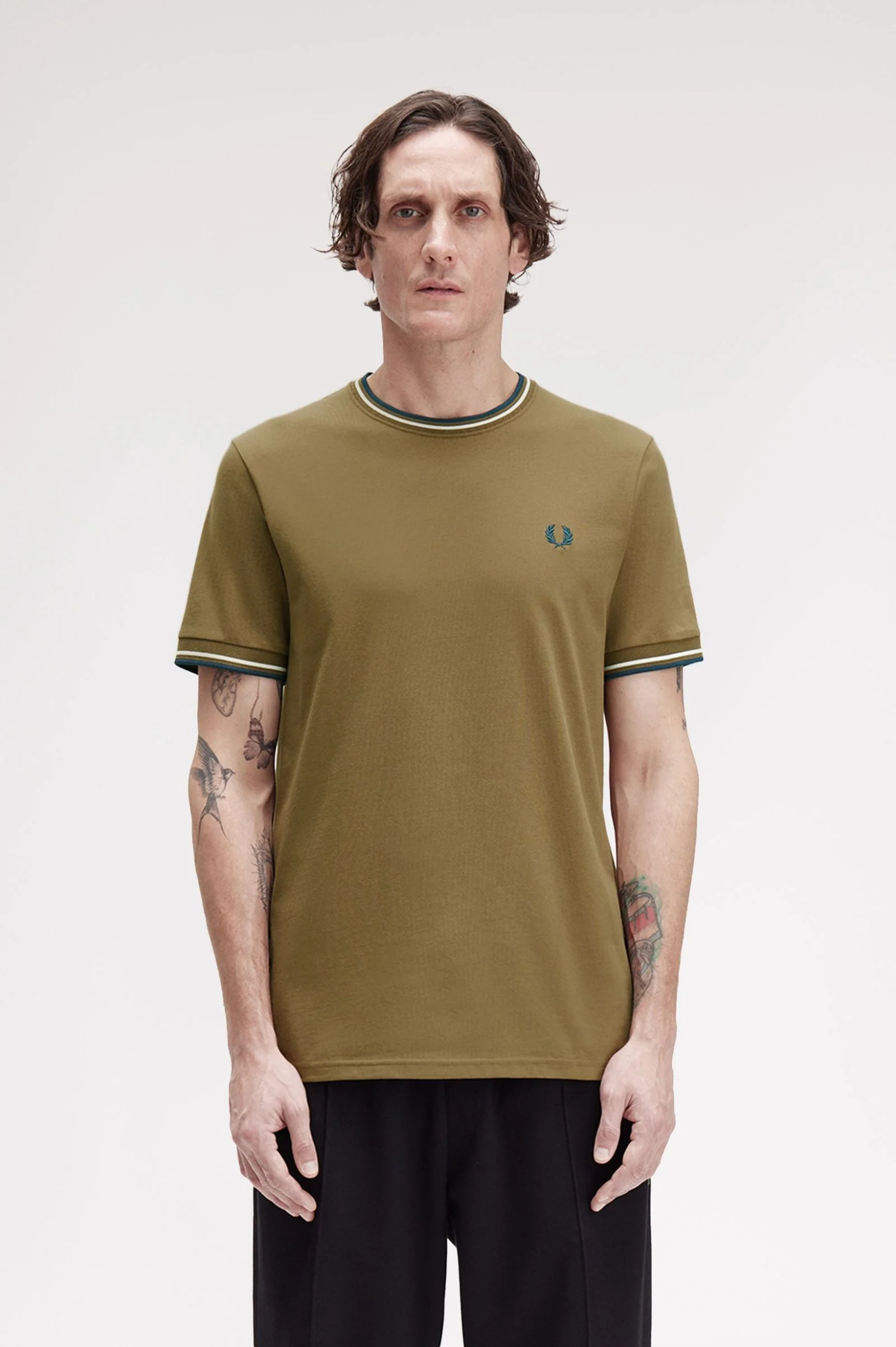 Fred Perry M1588V Twin Tipped T-Shirt Z60 Shadestone/Ecru - Image 6