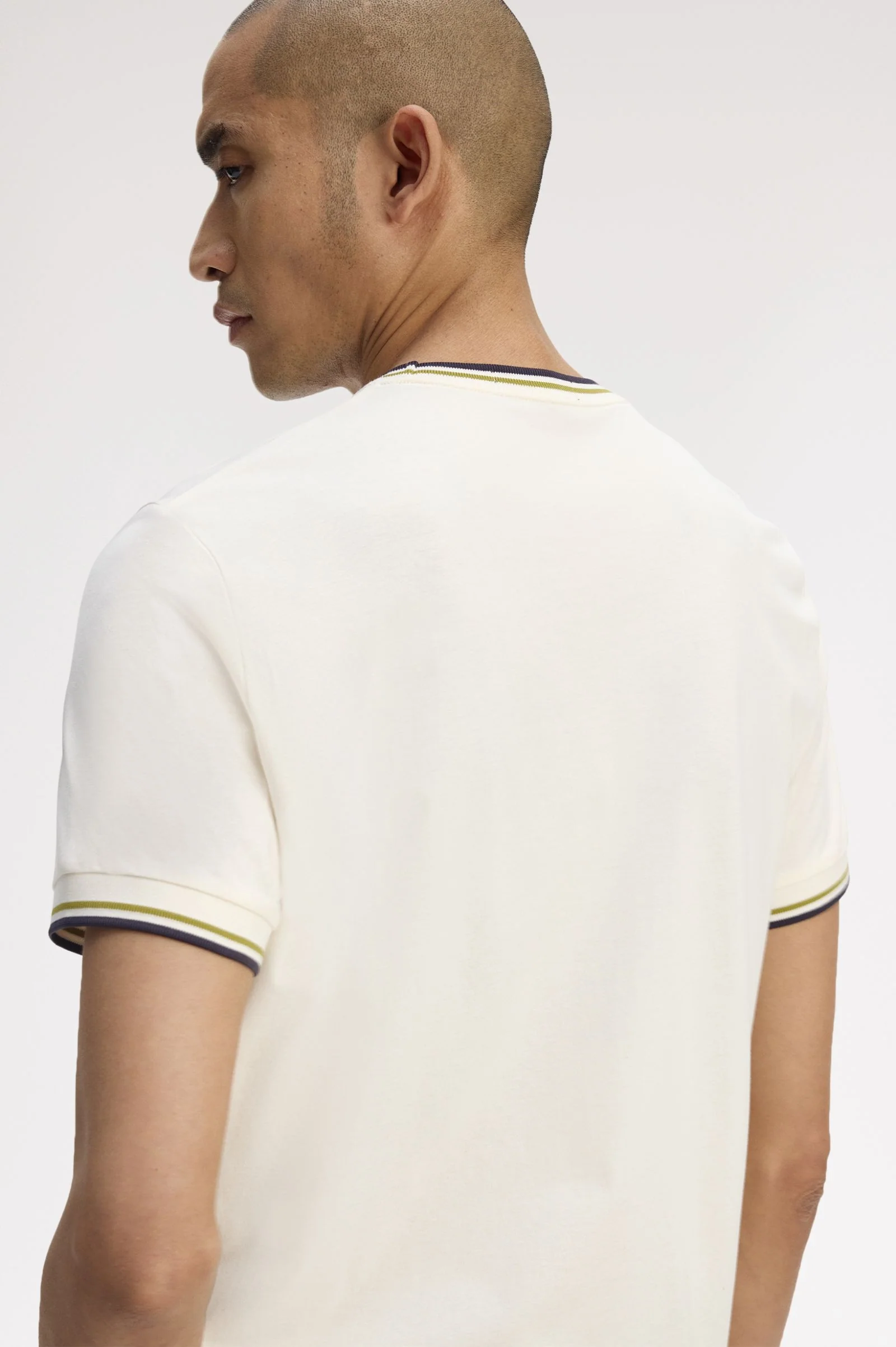 Fred Perry M1588V Twin Tipped T-Shirt - 46A Ecru/Tennis Ball Yellow/Anchor Grey - Image 2