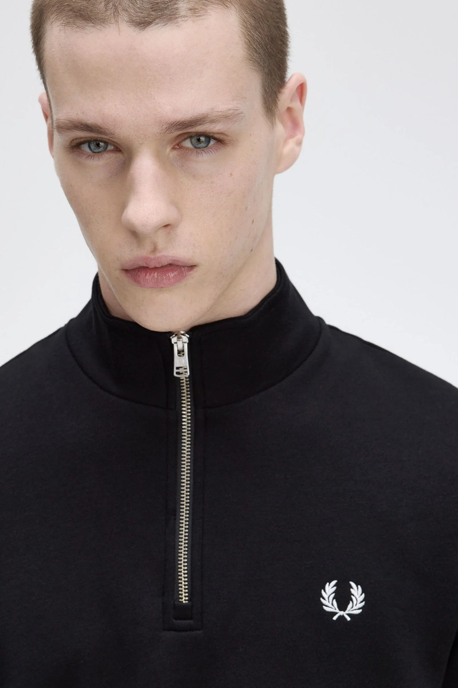 Fred Perry M3574 Half Zip Sweatshirt 102 Black - Image 3