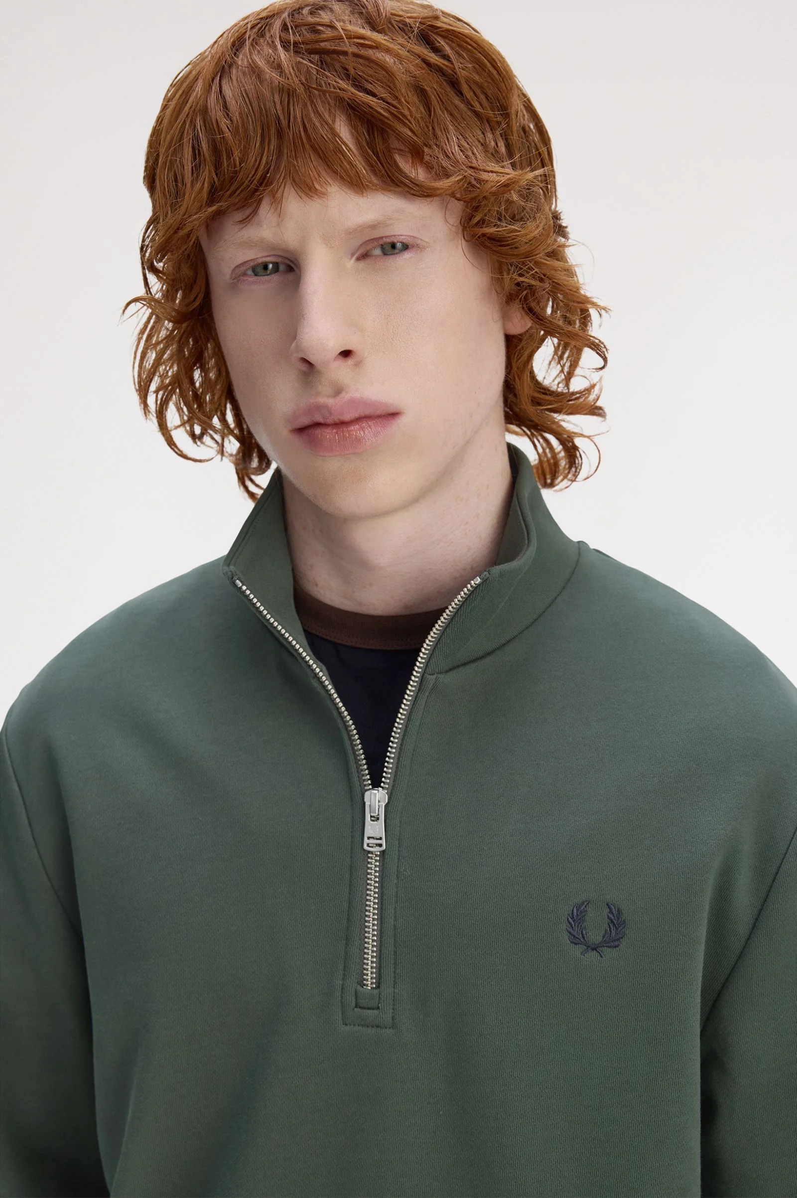 Fred Perry M3574 Half Zip Sweatshirt - 53A Court Green/Snow White/Navy - Image 3