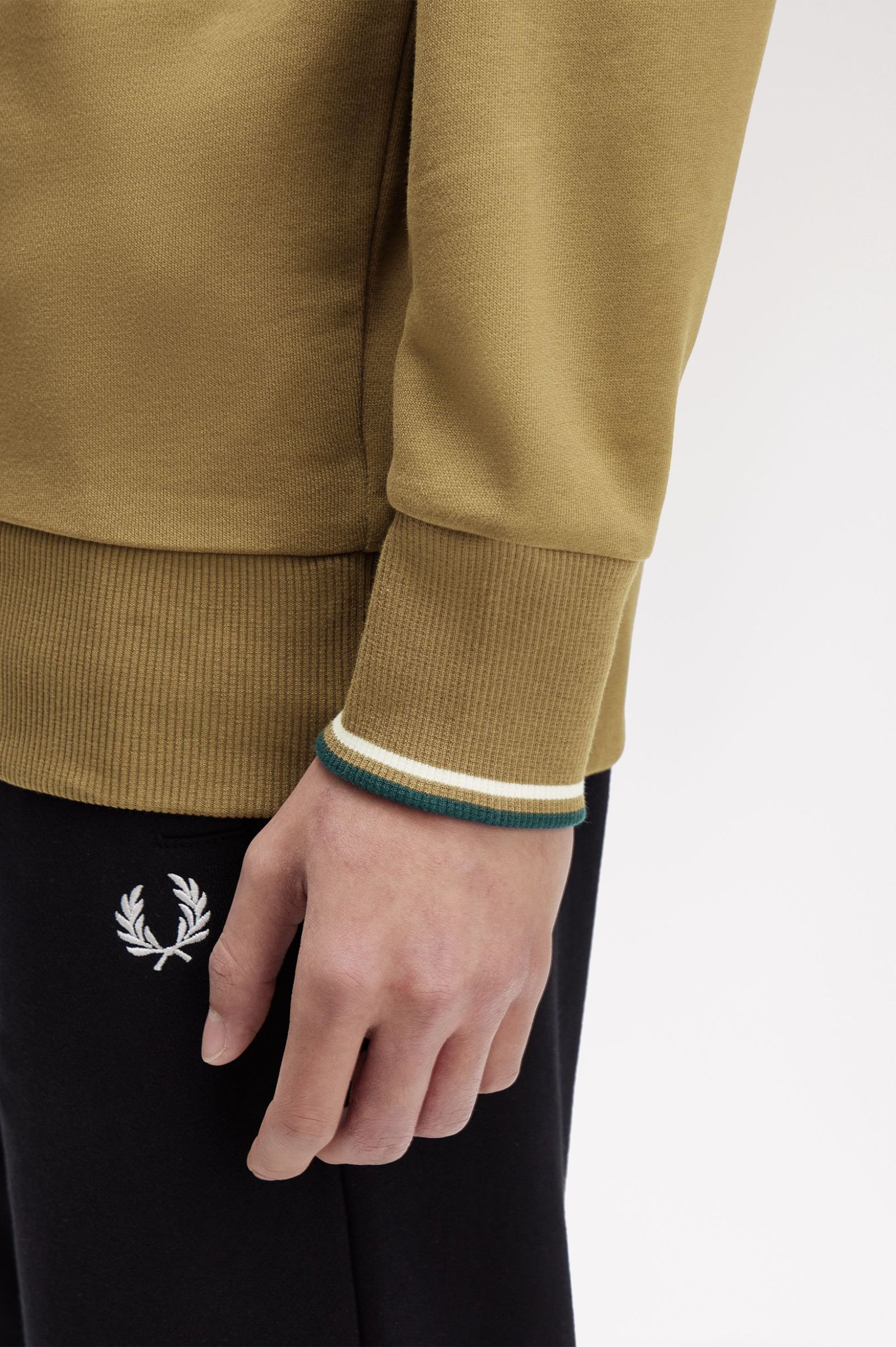 Fred Perry M3574 Half Zip Sweatshirt - Z60 Shaded Stone/Ecru - Image 2