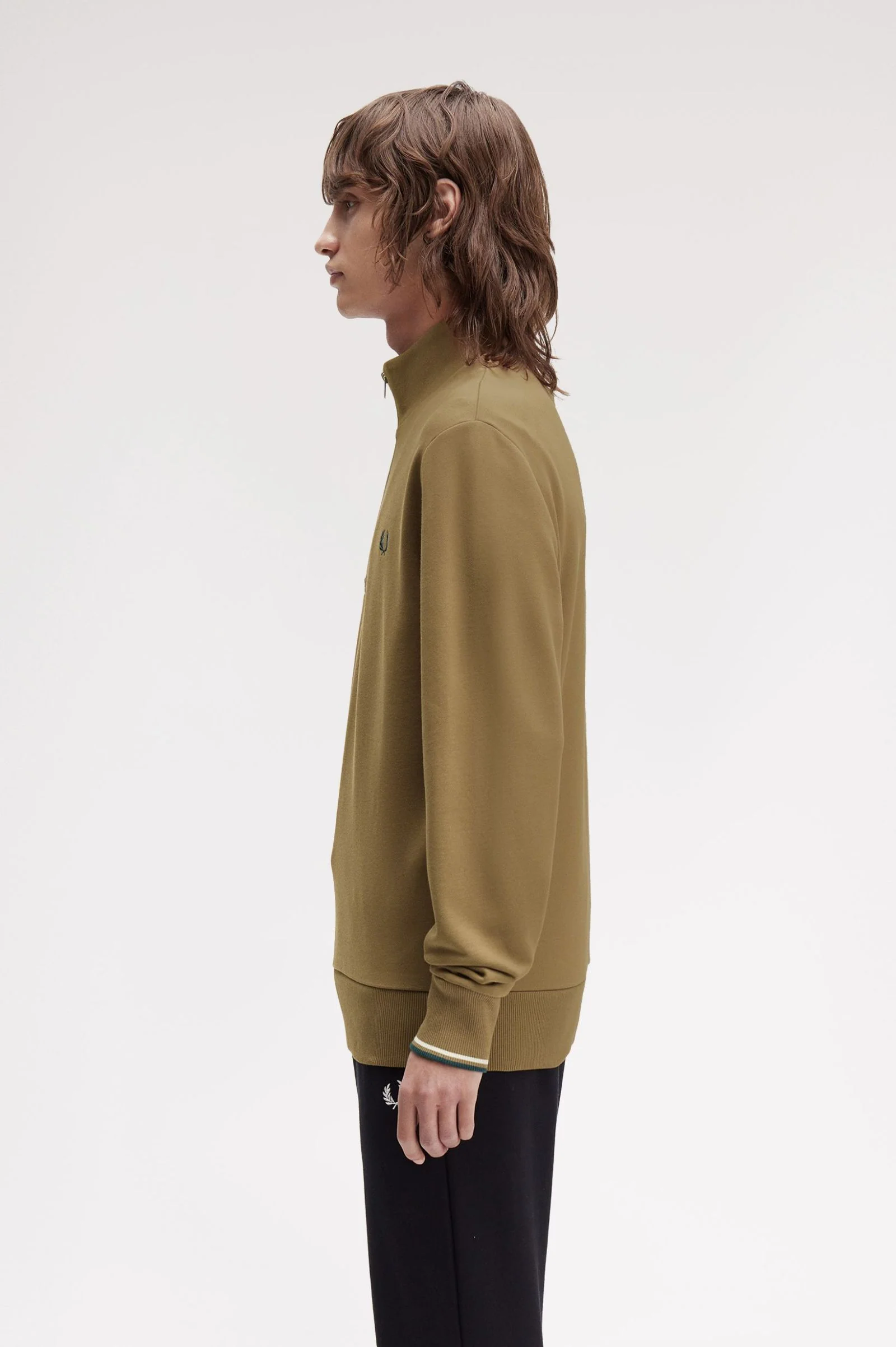 Fred Perry M3574 Half Zip Sweatshirt - Z60 Shaded Stone/Ecru - Image 4