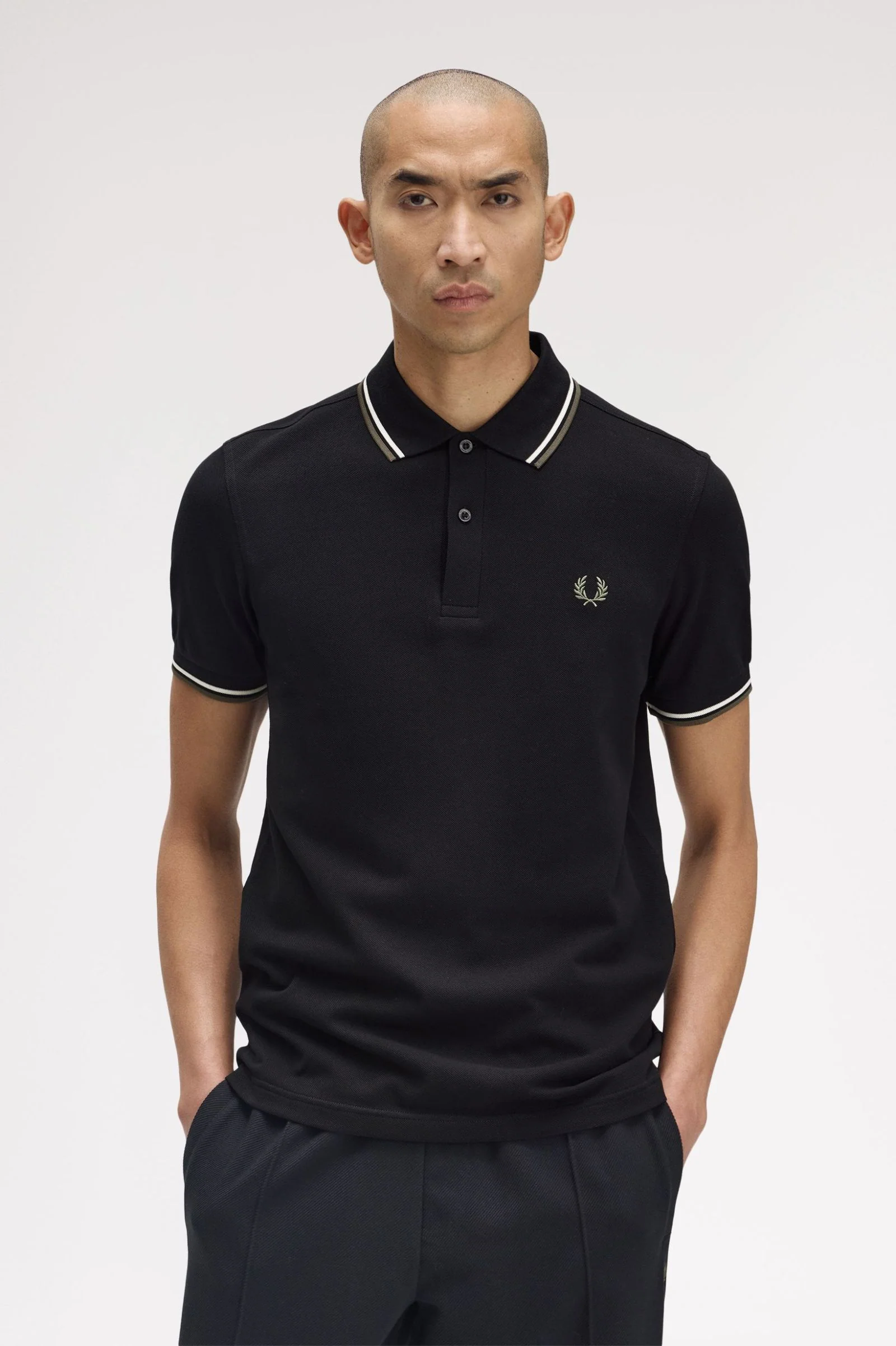Fred Perry M3600 Twin Tipped Polo Shirt - W54 Black/Ecru/Laurel Wreath Green - Image 3