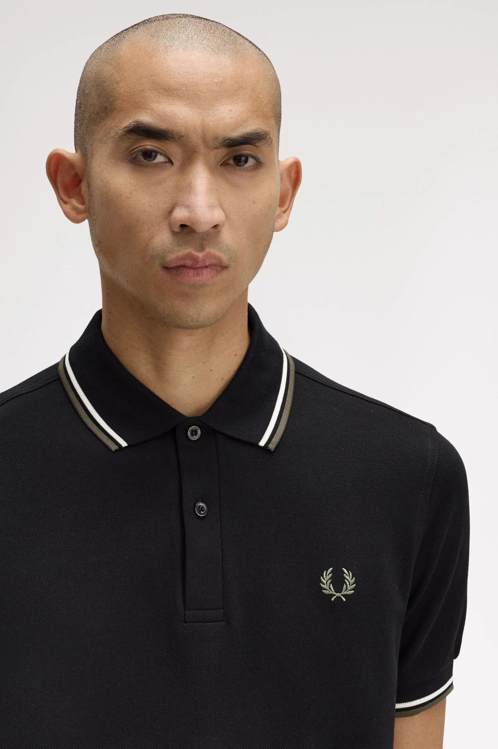 Fred Perry M3600 Twin Tipped Polo Shirt - W54 Black/Ecru/Laurel Wreath Green - Image 4