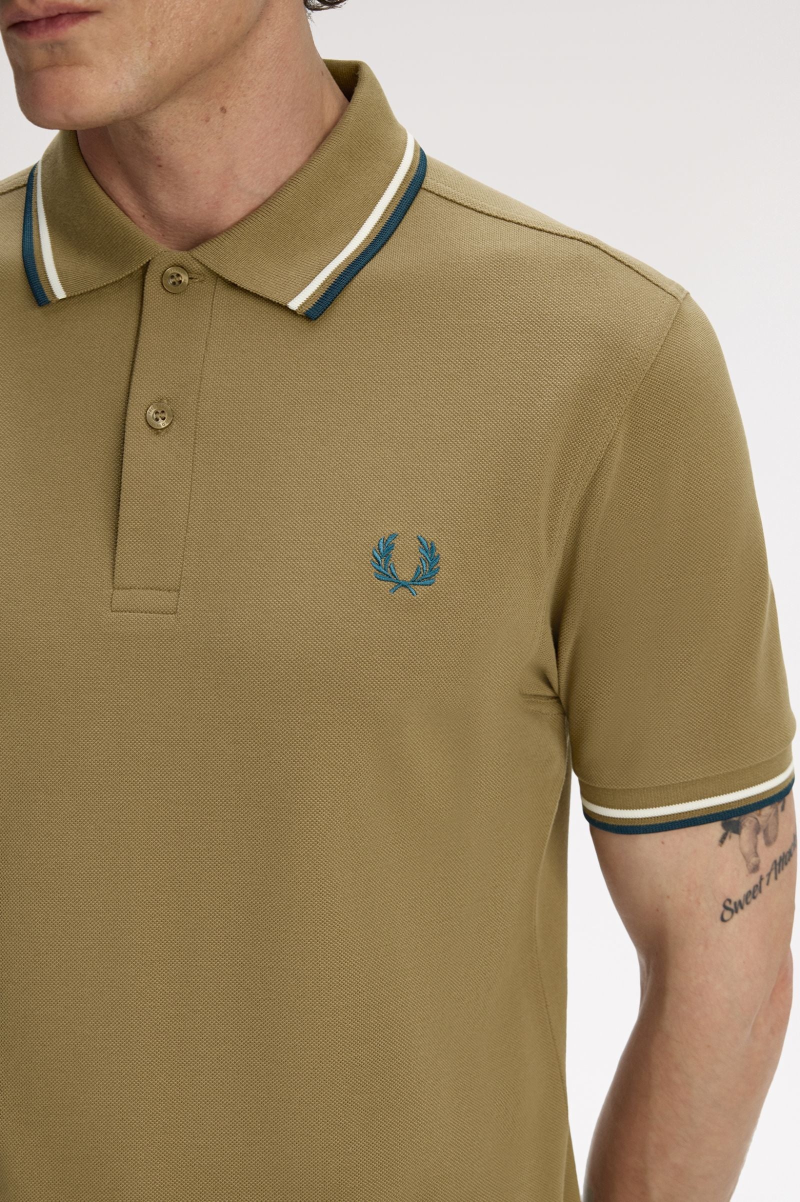 Fred Perry M3600 Twin Tipped Polo Shirt - Z60 Shaded Stone/Ecru - Image 2