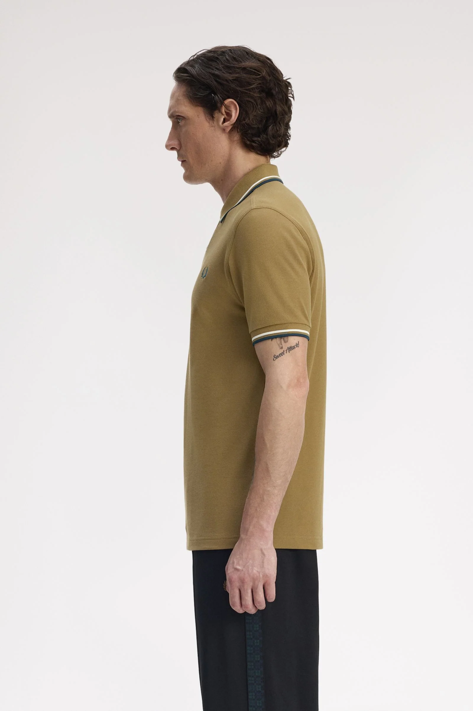 Fred Perry M3600 Twin Tipped Polo Shirt - Z60 Shaded Stone/Ecru - Image 3