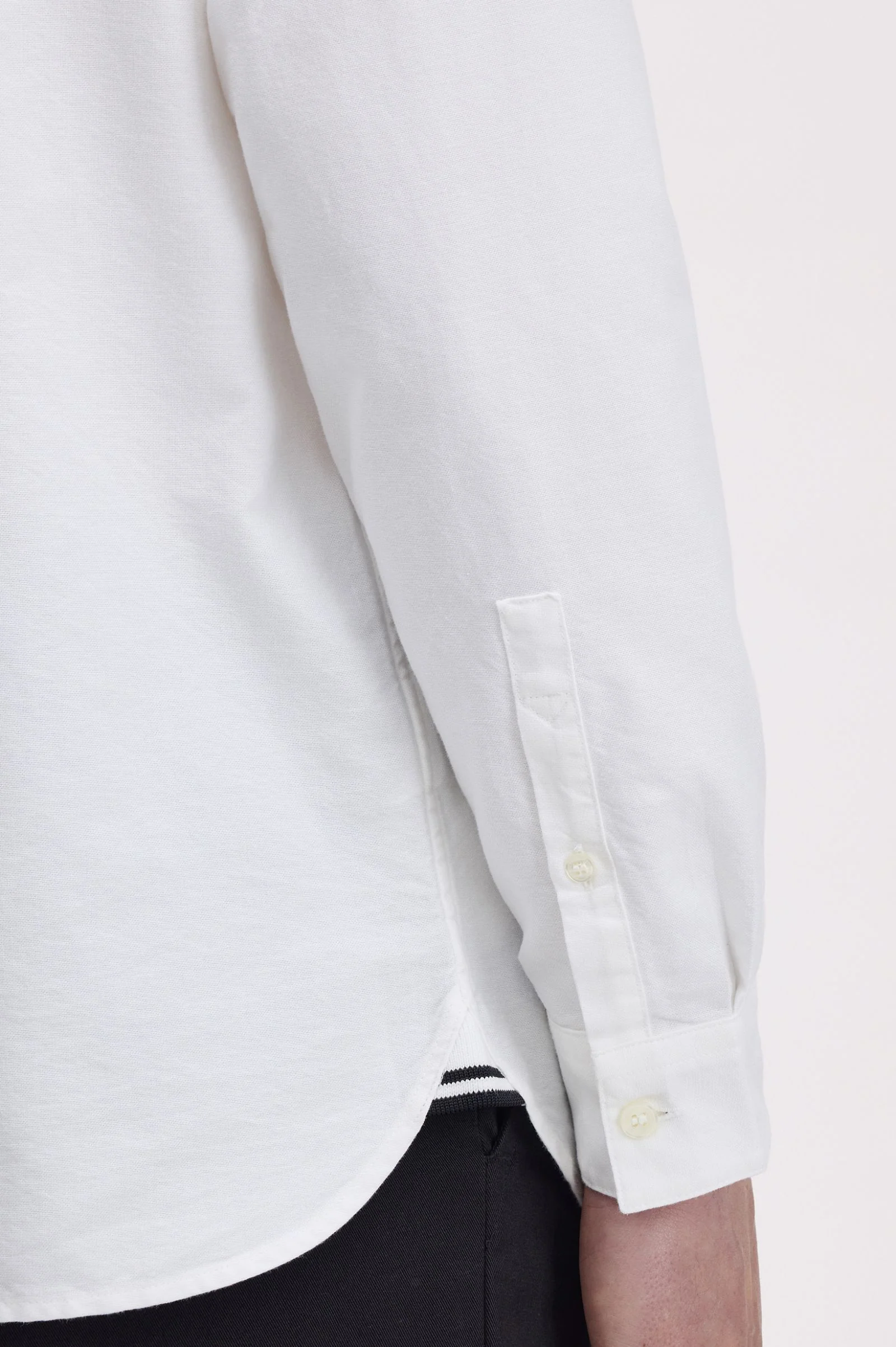 Fred Perry M5516 Oxford Shirt - 100 White - Image 2