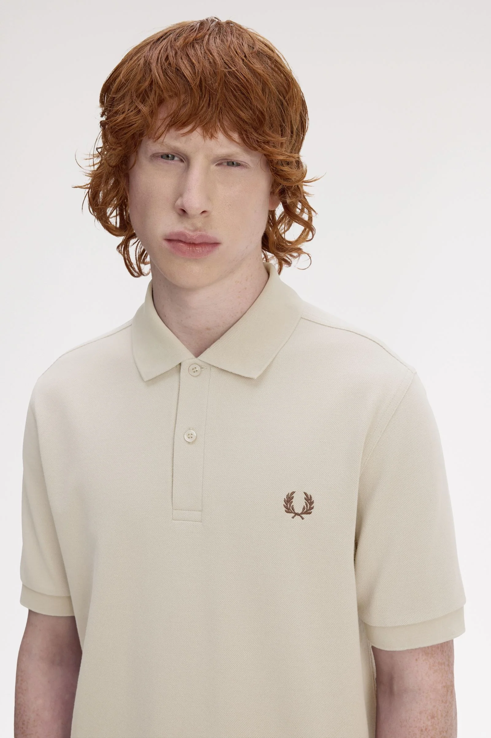 Fred Perry M6000 The Fred Perry Polo Shirt - Z87 Warm Oat/Burnt Tobacco - Image 3