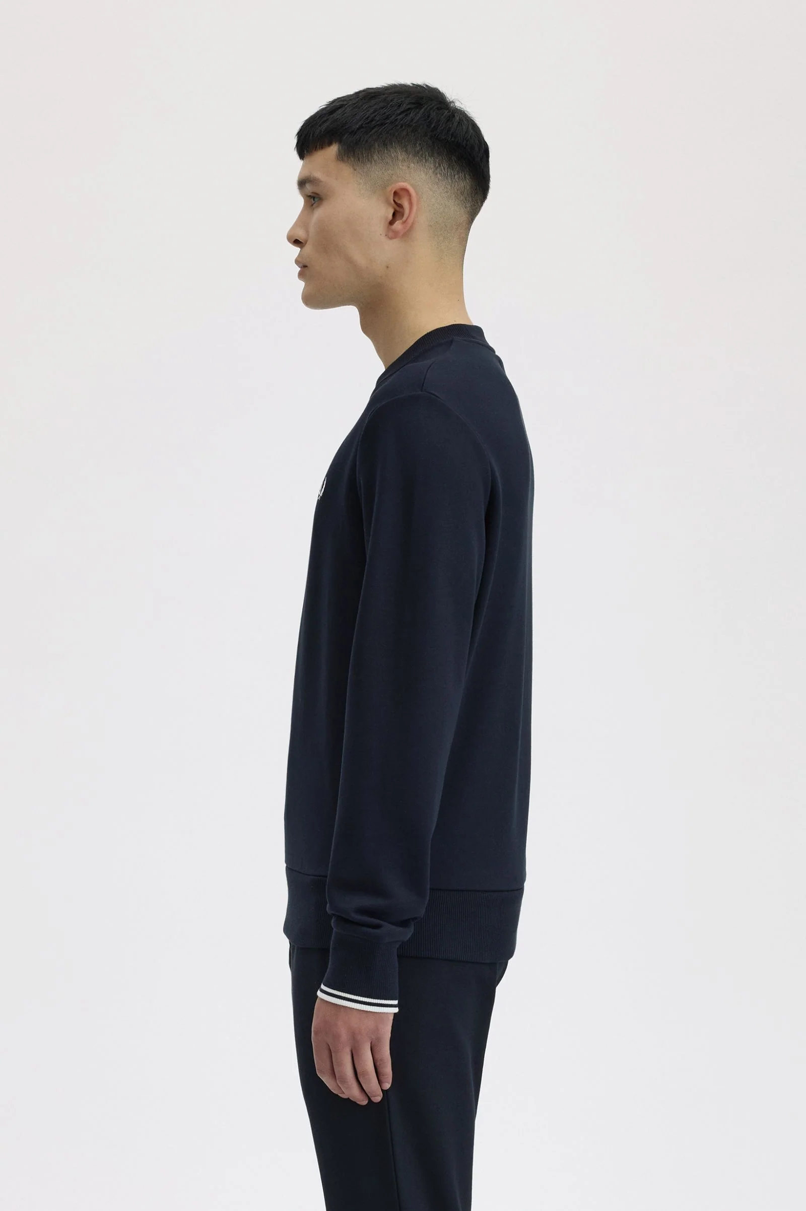 Fred Perry M7535 Crew Neck Sweatshirt - 248 Navy - Image 3