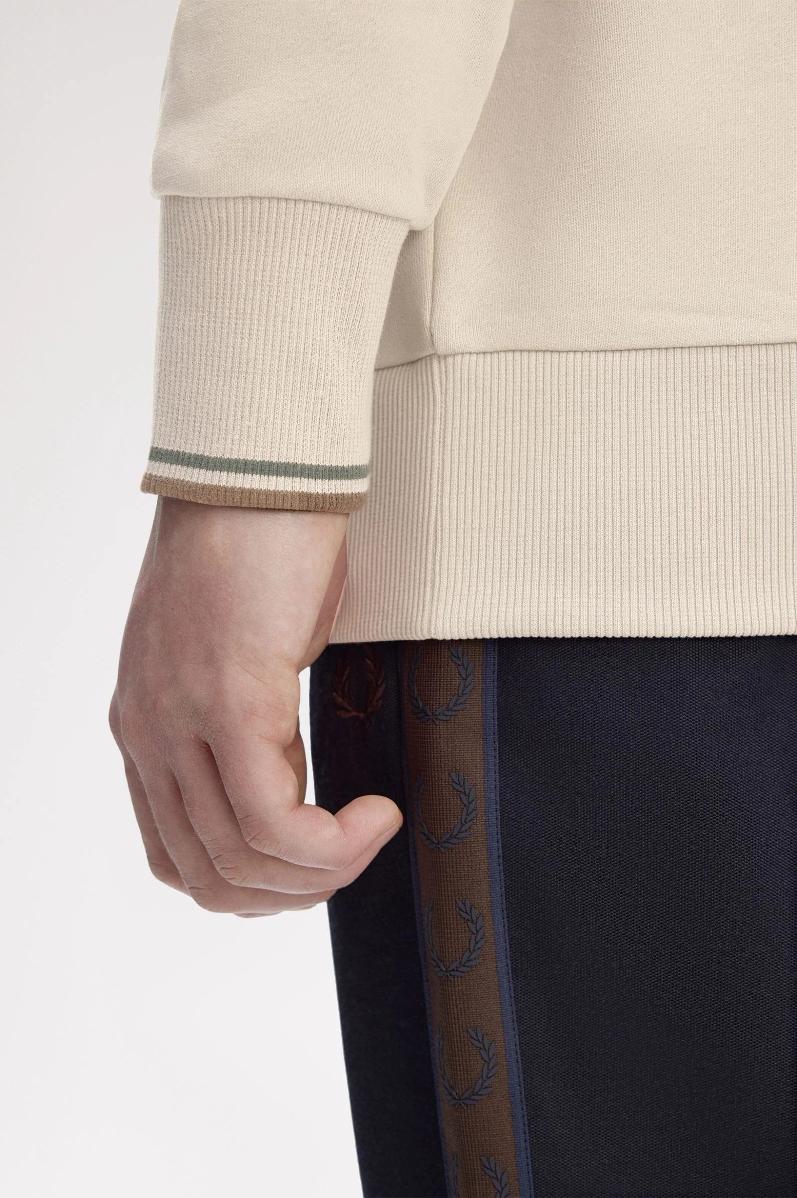 Fred Perry M7535 Crewneck Sweatshirt - 50A Warm Oat/Court Green/Burnt Tobacco - Image 2