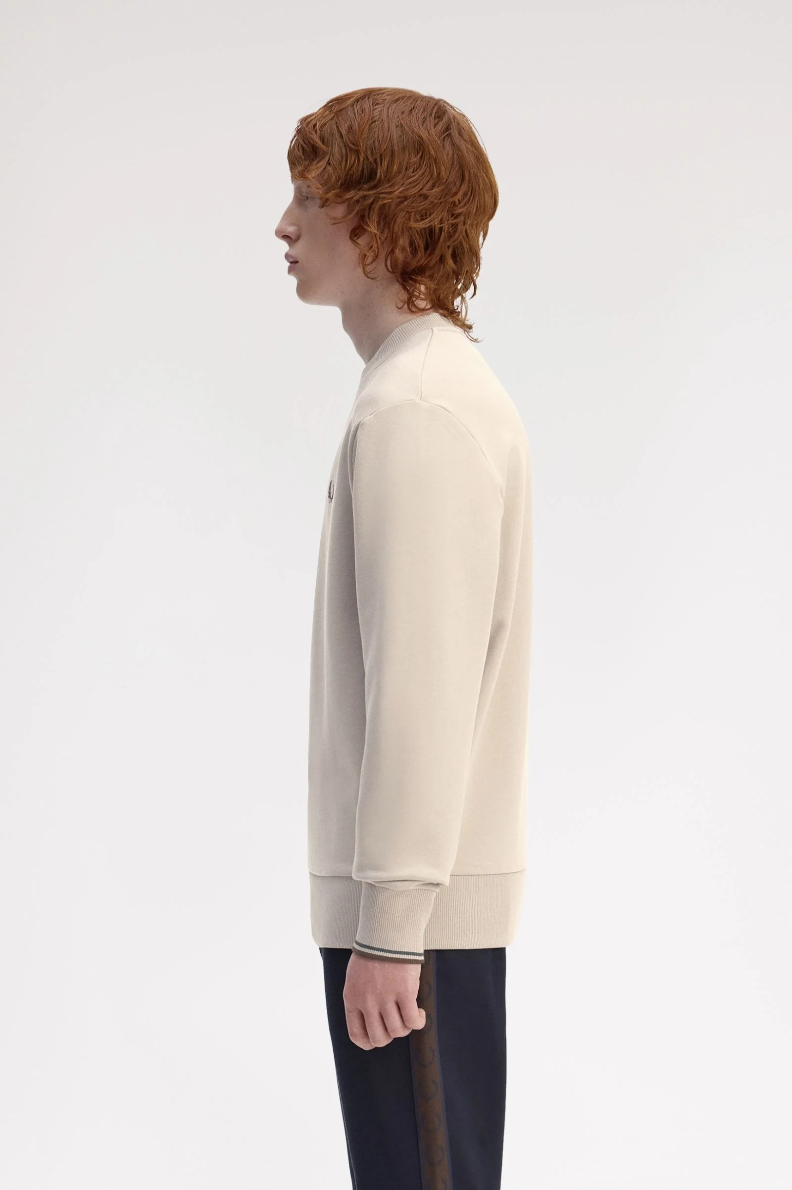 Fred Perry M7535 Crewneck Sweatshirt - 50A Warm Oat/Court Green/Burnt Tobacco - Image 5