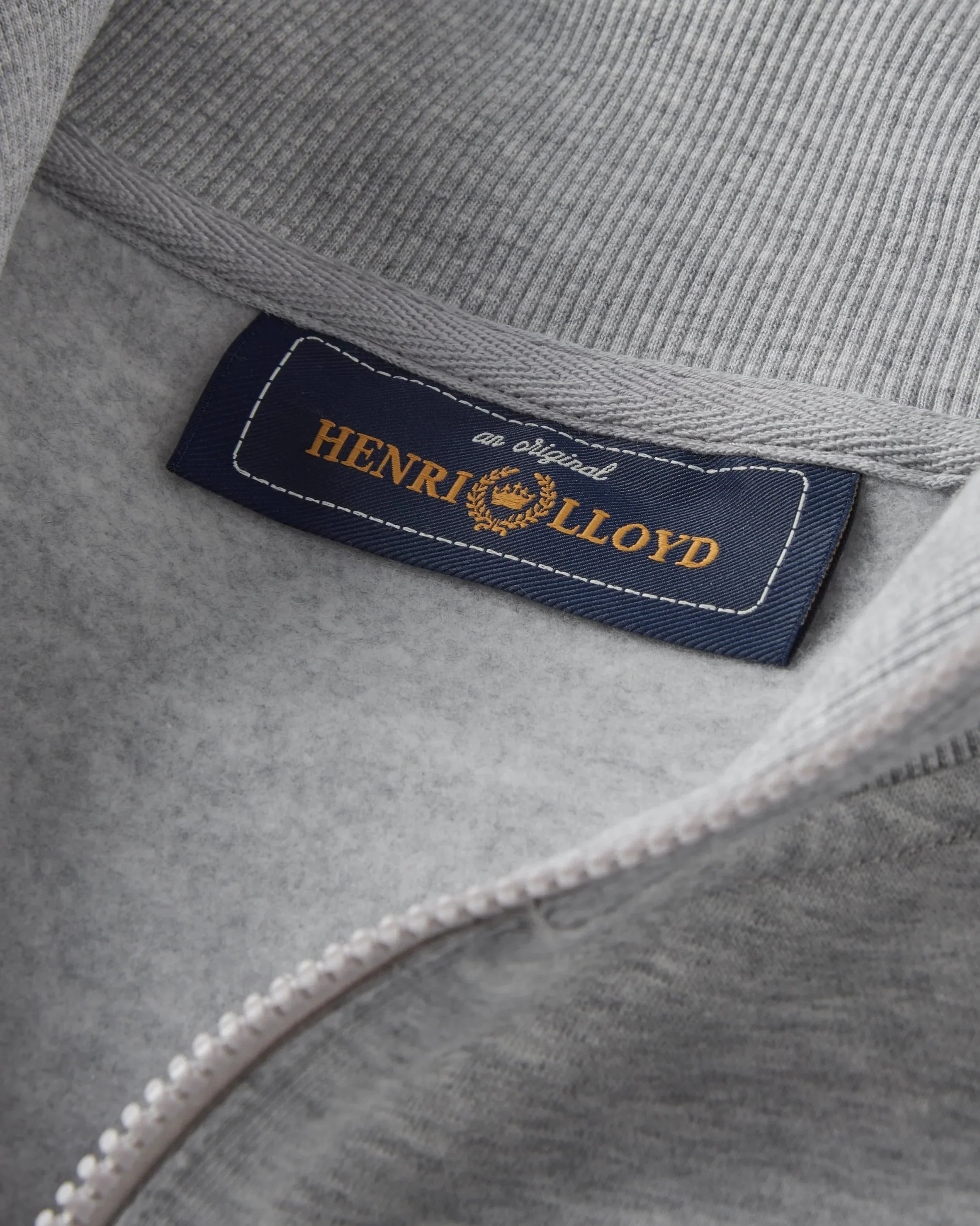 Henri Lloyd Kinsale Quarter Zip Sweatshirt - Light Grey Melange - Image 4