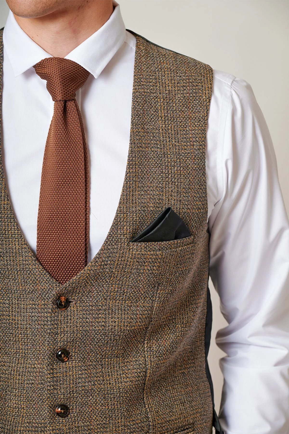 Marc Darcy Kris Waistcoat Tan - Image 2