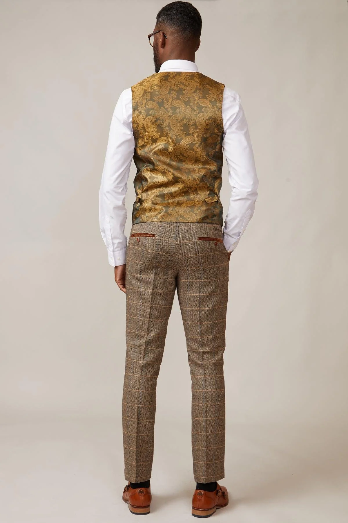 Marc Darcy Kelvin Single Breasted Waistcoat - Tan - Image 7