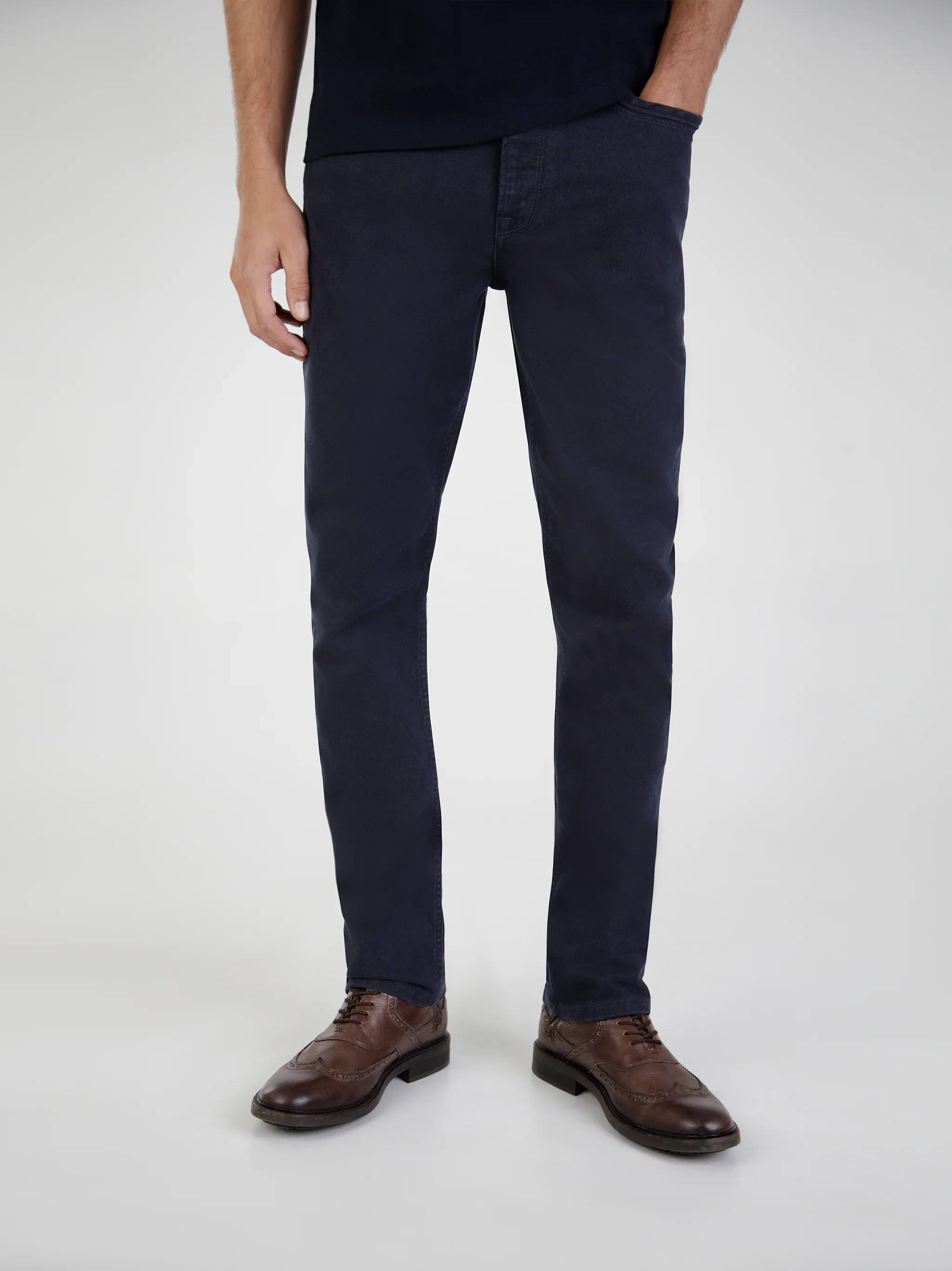 Mish Mash 1984 Tapered Huckster Jeans - Navy - Image 4