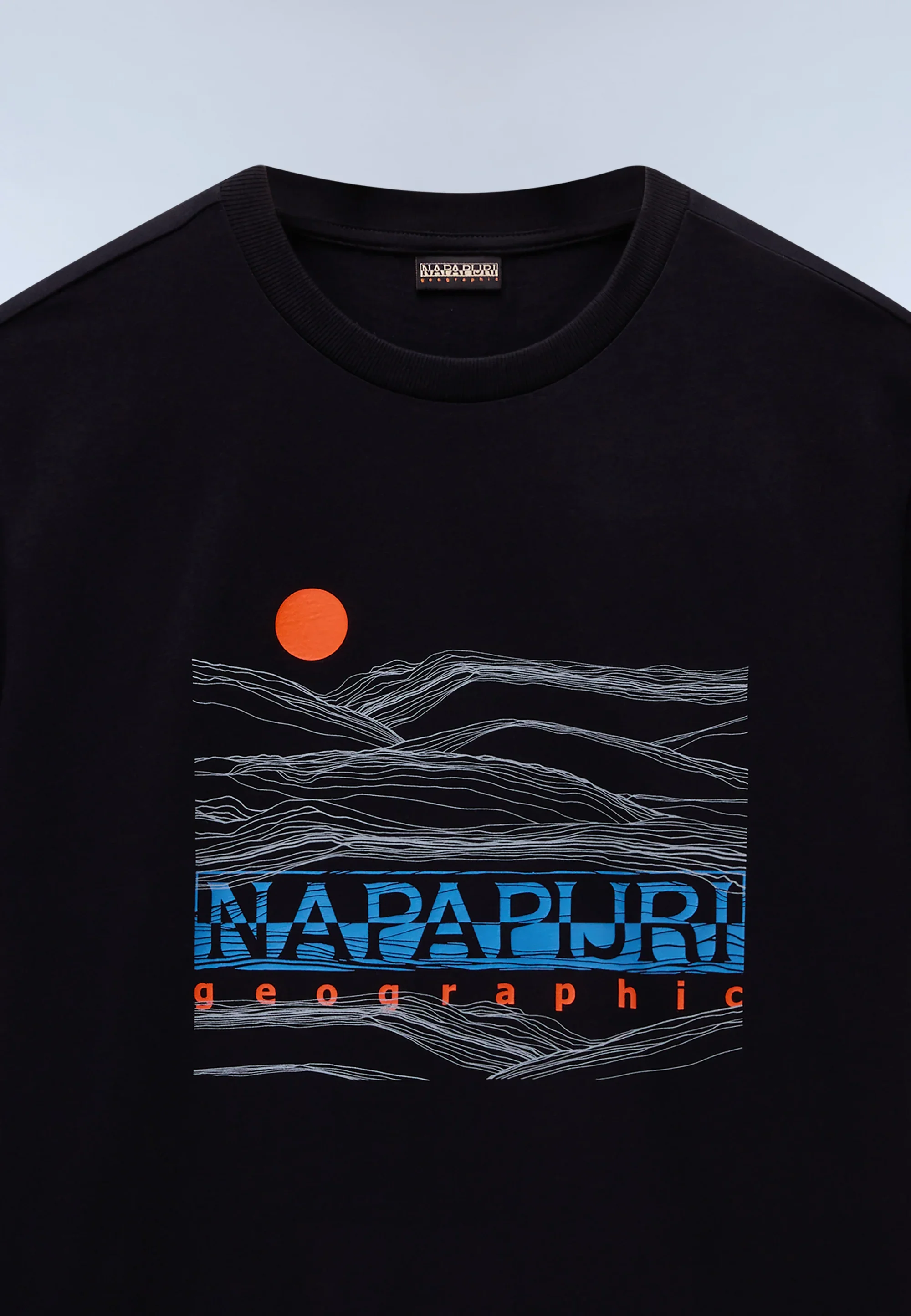 Napapirji Buti T-Shirt - Black Beauty - Image 4