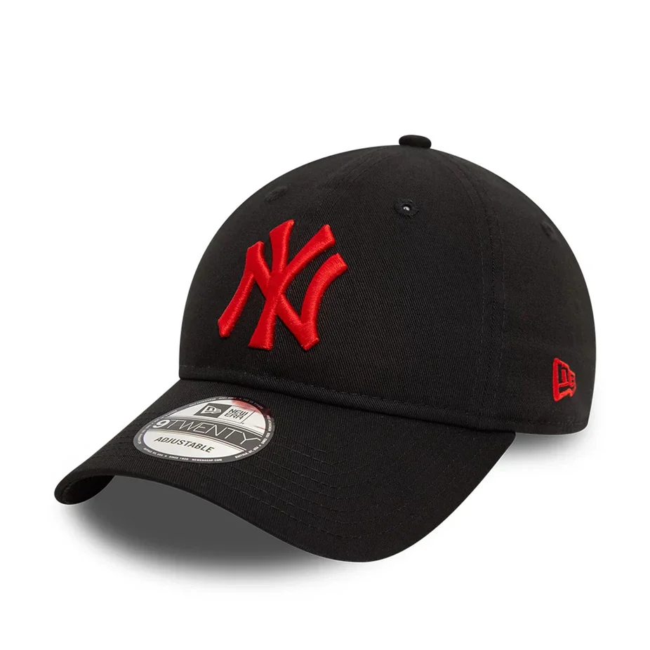 New York Yankees League Essential Black 9TWENTY Adjustable Cap - Image 4