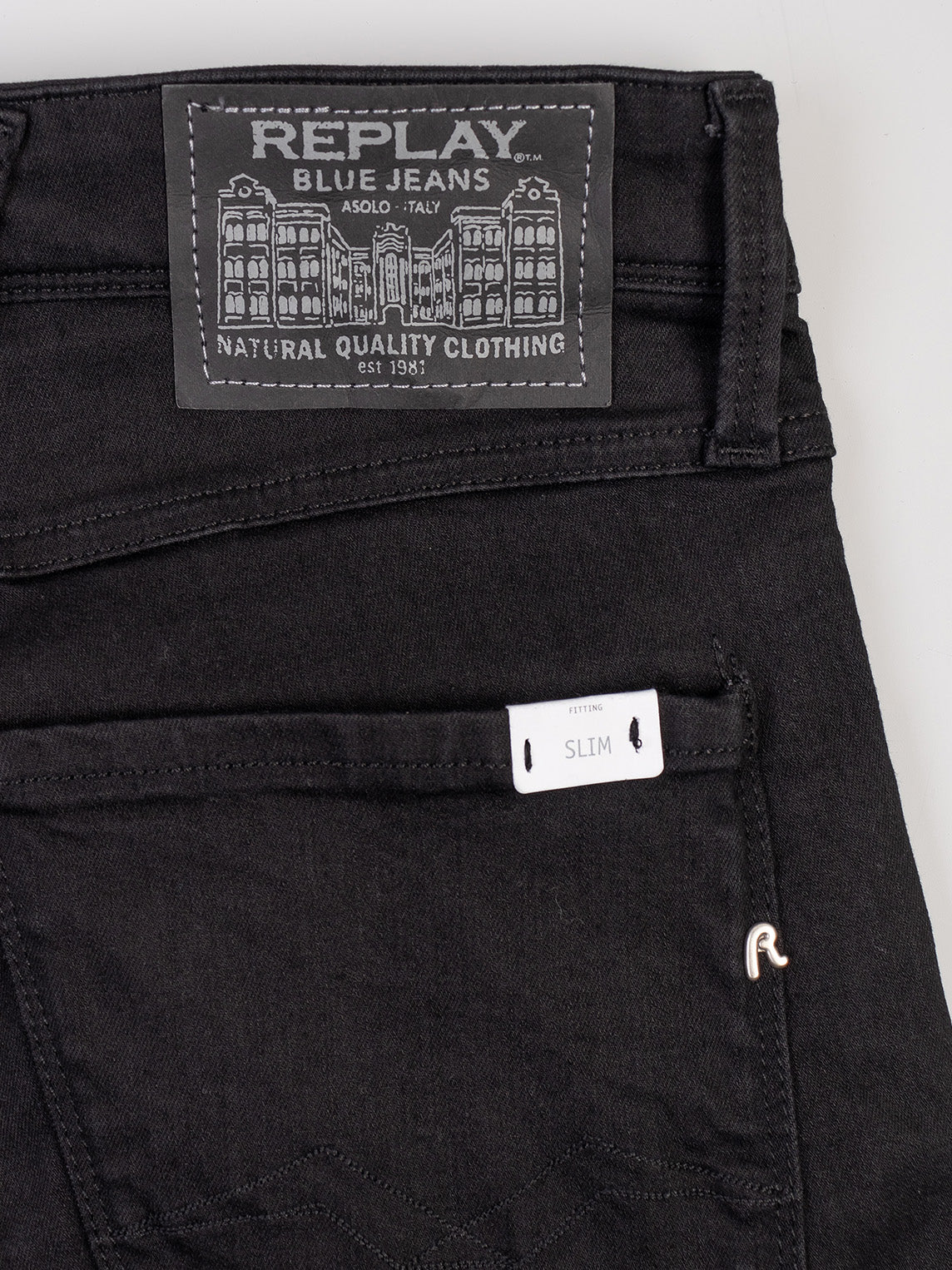 Replay M914Y Anbass 85B Jeans Jet Black - Image 3