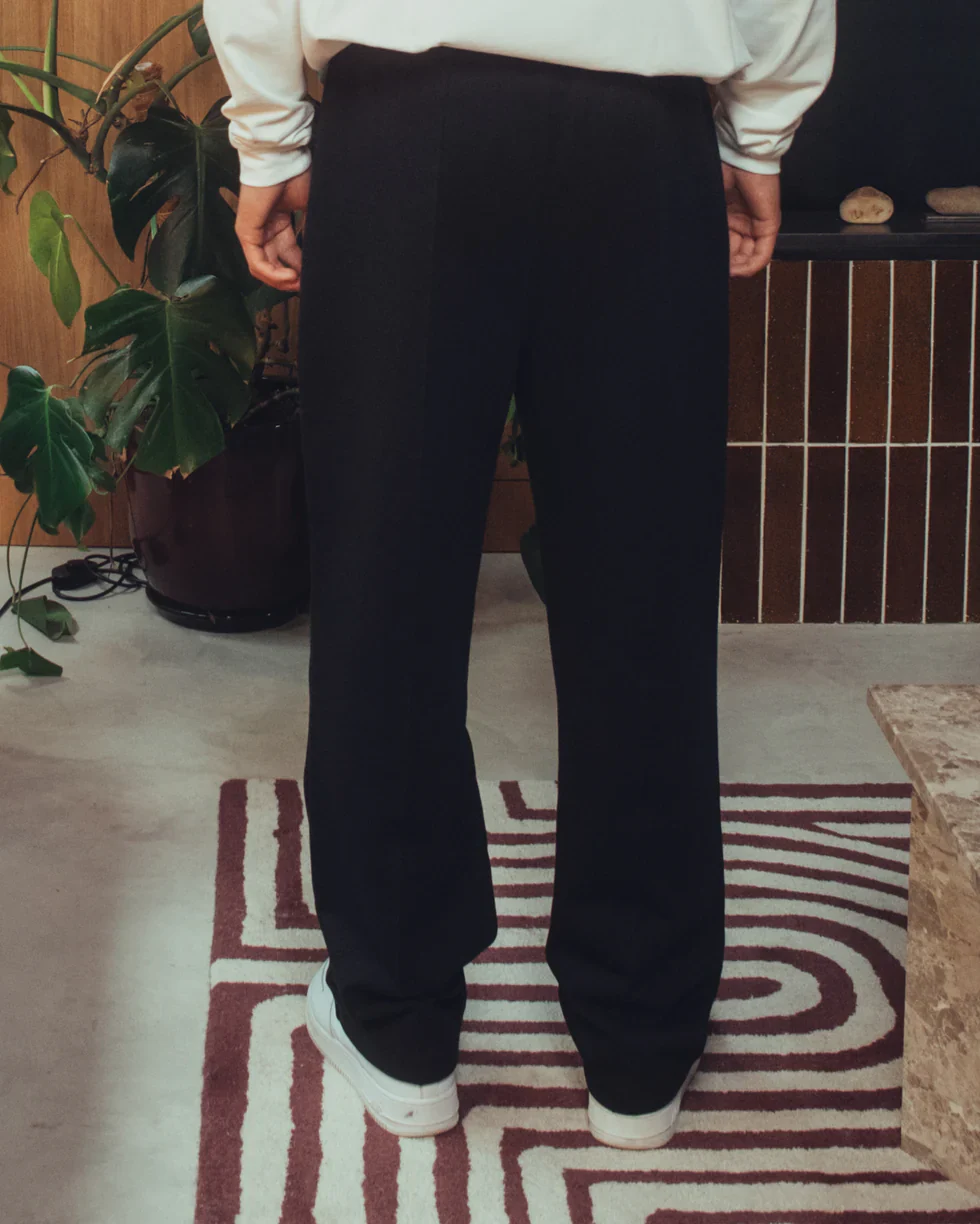 Syenti Straight Leg Sweatpants Black - Image 4