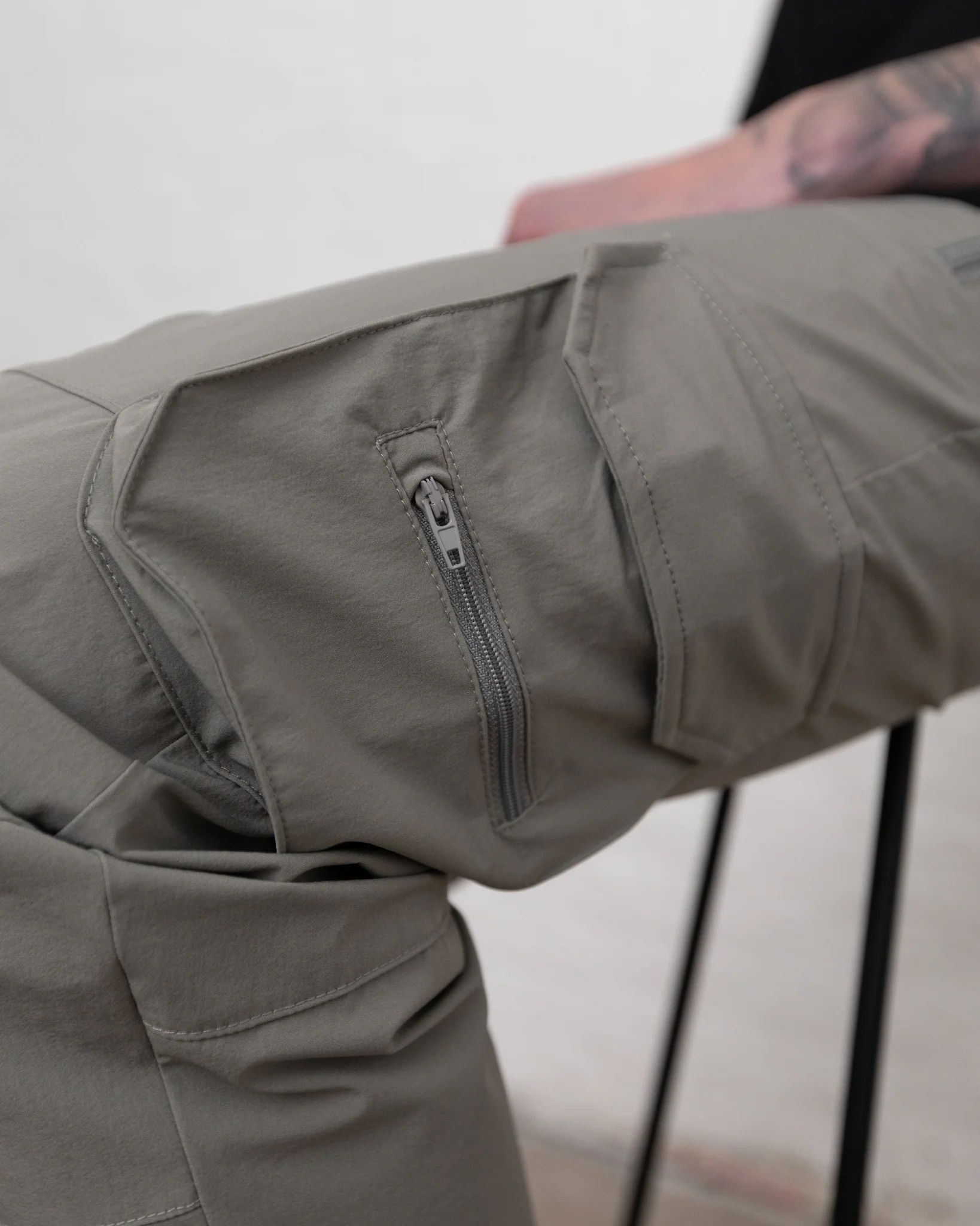 Syenti Technical Cargo Pant Stone Grey - Image 5