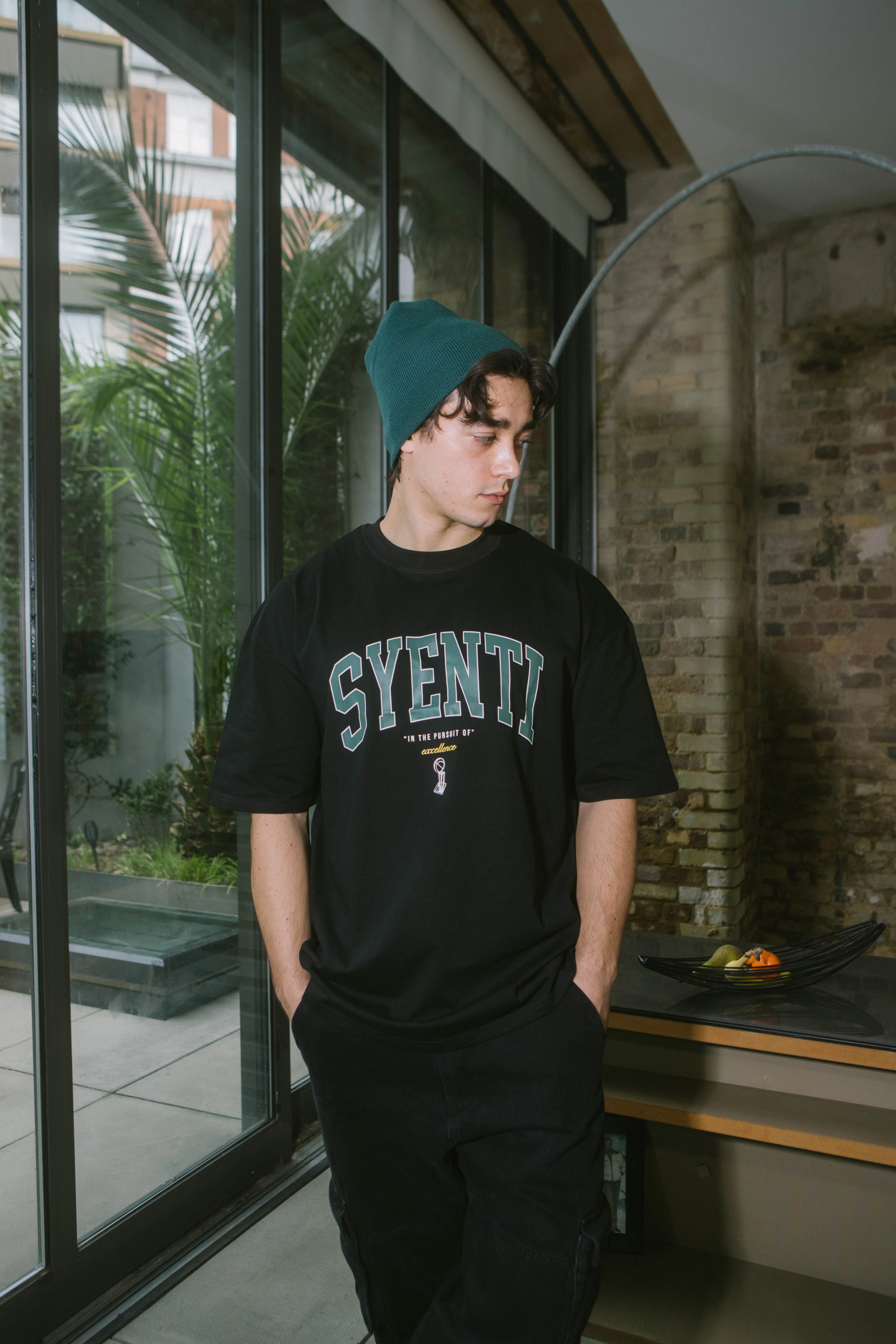 Syenti Varsity Logo T-Shirt - Black - Image 4