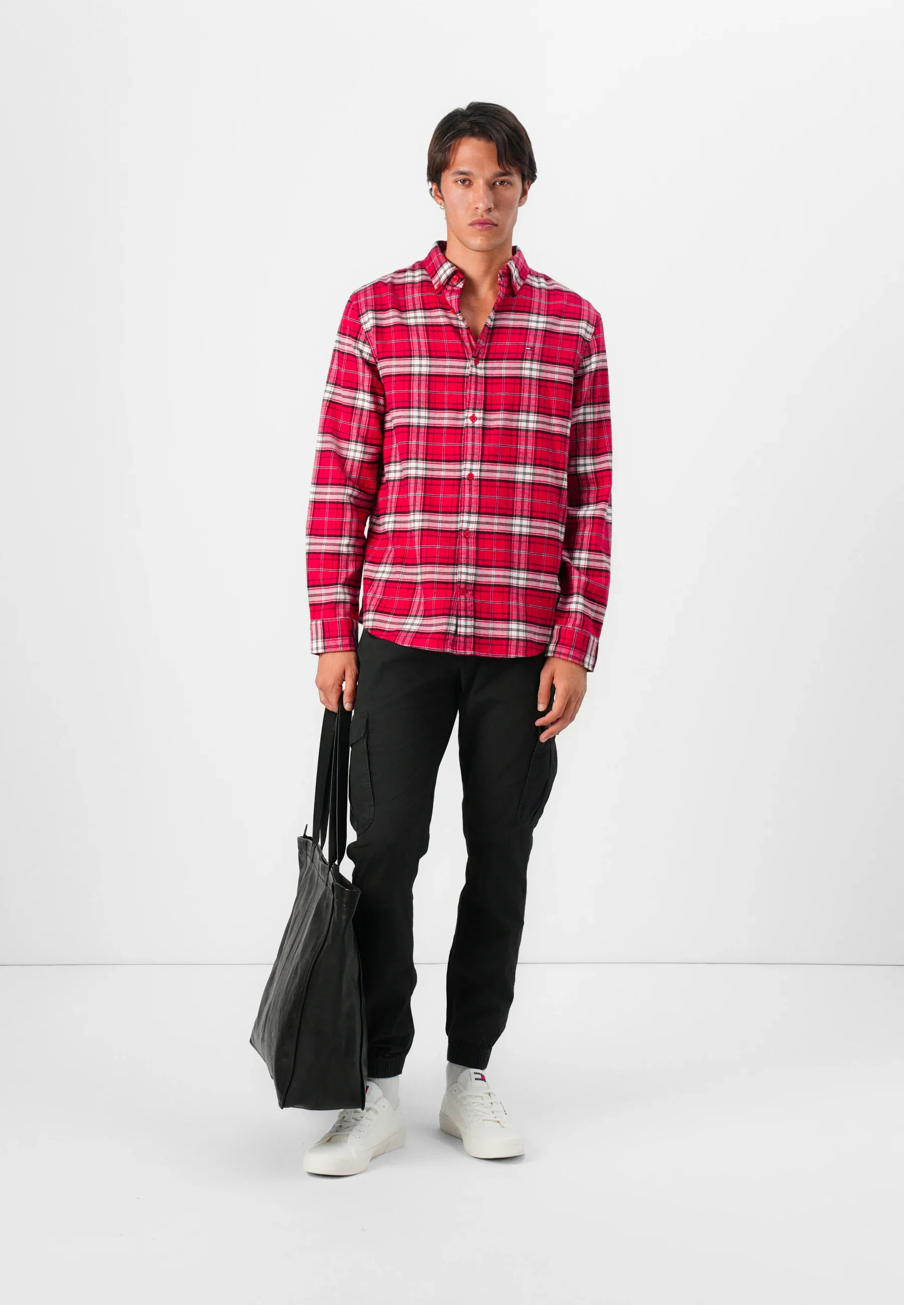 Tommy Jeans Scanton Cargo Pants - Black - Image 2