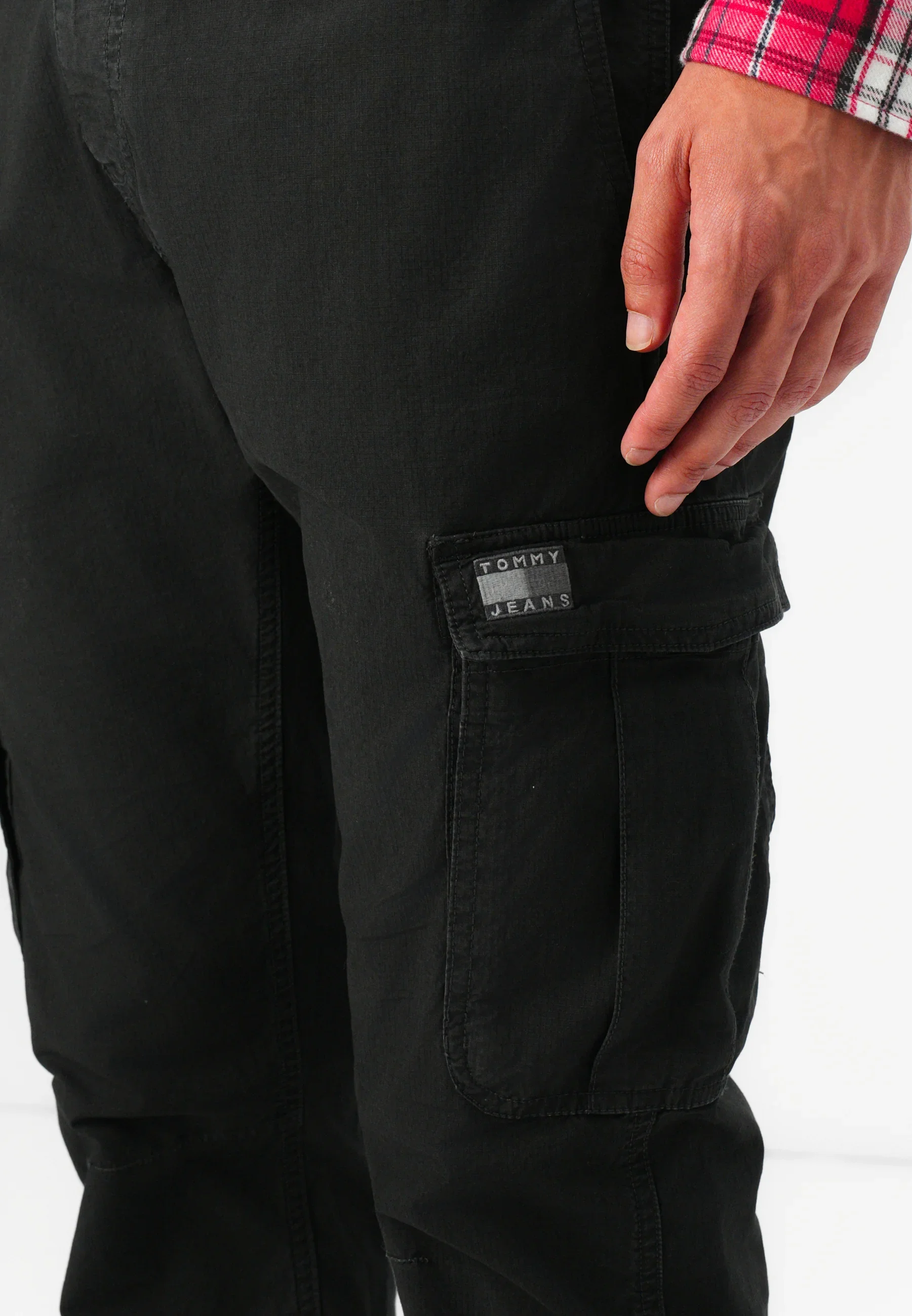 Tommy Jeans Scanton Cargo Pants - Black - Image 4